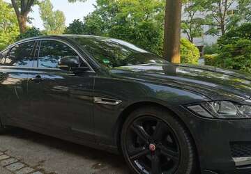 Jaguar XF 108.900 km 22.900 &euro; München 81375