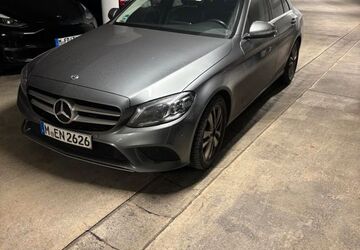 Mercedes-Benz 220 85.410 km 22.990 &euro; München 80838