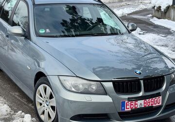 BMW 320 335.000 km 1.690 &euro; München 81827
