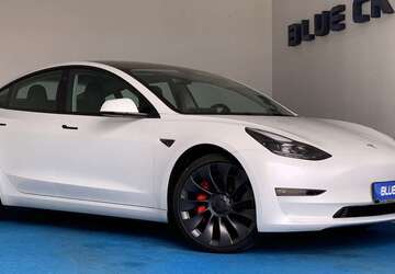 Tesla Model 3 28.544 km 36.900 &euro; München 80992