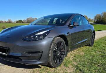 Tesla Model 3 38.600 km 34.900 &euro; Ebersberg, St 85560