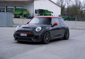 Mini John Cooper Works 129.245 km 18.499 &euro; Hallbergmoos 85399